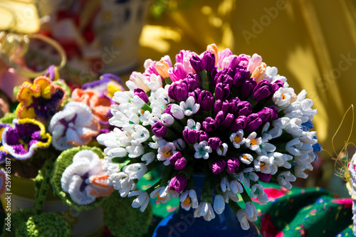 Bukiet kwiatów ozdobnych z bibuły
