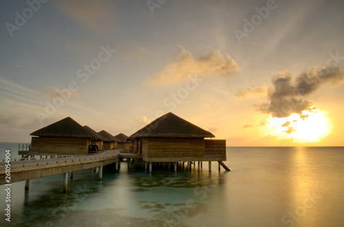 Warmer Sonnenaufgang auf den Malediven