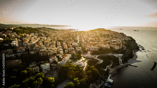 Luce del tramonto sulla città