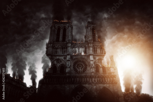 Burning Notre Dame in Paris (komponowanie)