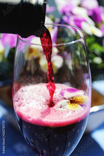 Lambrusco, Getränk mit Blüte