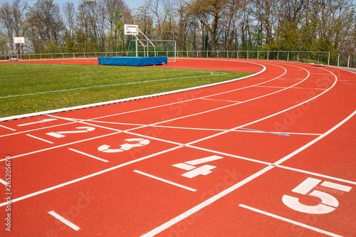 Startlinie auf Sportplatz