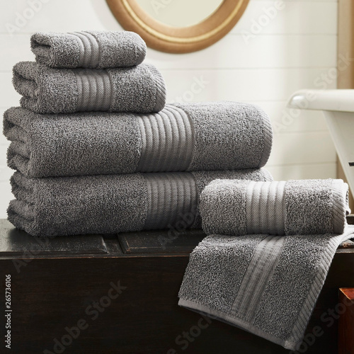 Cotton terry towel set. Dobby border towel set