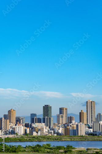 大阪 ビル群 都市風景