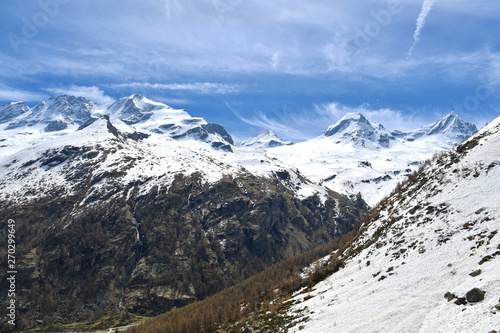 Panorama sul gruppo del Gran Paradiso, visto dalla Valsavaranche