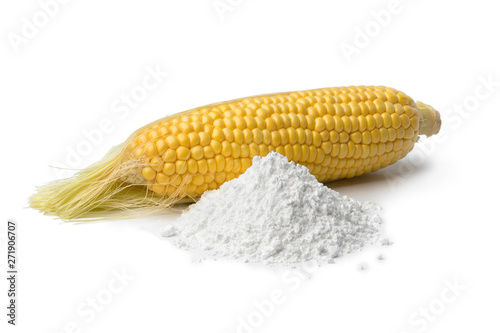  Corn on the cob and a heap of corn starch