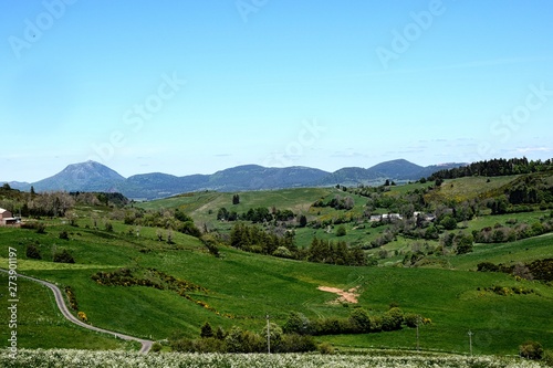 Chaîne du Puy de Dôme depuis la route du lac de Guéry