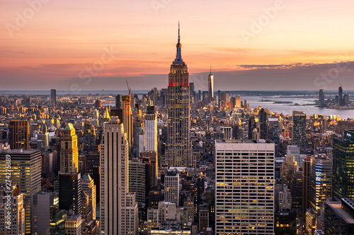 New York City midtown Manhattan skyline at sunset