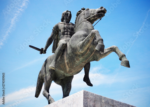 Statue of alexander the great in thessaloniki