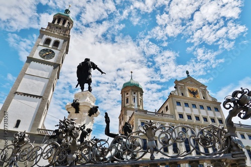 Augsburg, Augustusbrunnen, Perlachturm und Rathaus