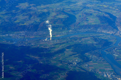 The swiss nuclear power station Gösgen in Dänikon (KKG), in canton Solothurn, was the first in Switzerland with over 1000 Megawatt.