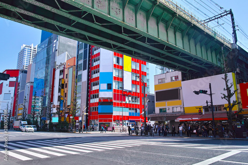 東京都千代田区の秋葉原電気街の風景