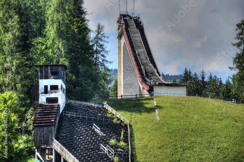 Cortina, Cortina d’Ampezzo, Olympia, Winterspiele, Olympische Winterspiele, 1956, 2026, Schanze, Sprungschanze, Lost Place, Urban Exploring, Startposition, Anlauf, Tisch, Schanzentisch, defekt, Holz, 