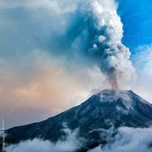 Erupcja wulkanu Tungurahua, Ekwador