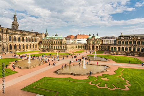 Galleries and museums in Dresdner Zwinger