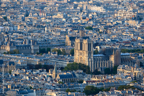 Vue aérienne de Notre-Dame de Paris, France