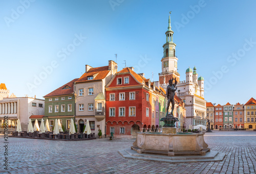 Poznan. Old Town. Historic tenements and the town hall
