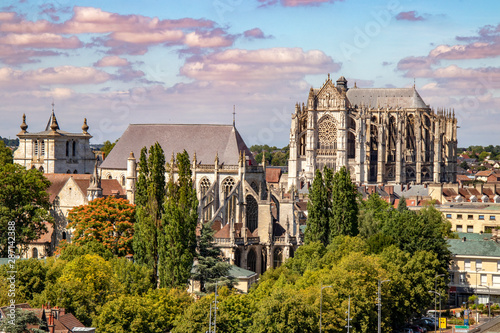 Beauvais. Cathédrale vue du quartier Saint Jean . Oise. Picardie. Hauts-de-France