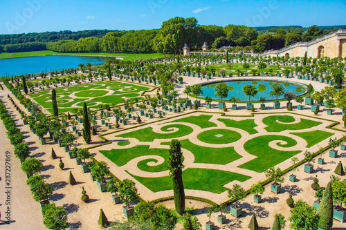 Gardens of Versailles famous landmark 