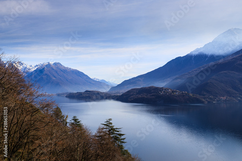 paesaggio del lago di Como da Musso