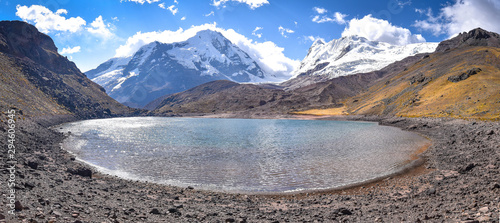 The turqoise waters of Lago Cochajasa at the foot of Mt Ausungate. Cusco, Peru