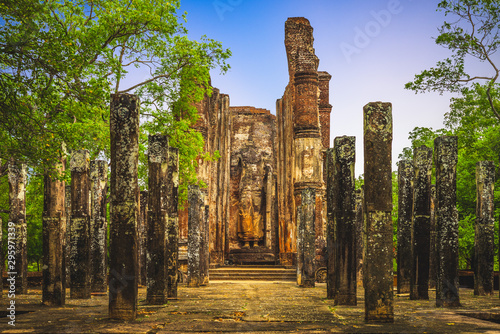 Buddha statue at Lankatilaka, polonnaruwa, sri lanka