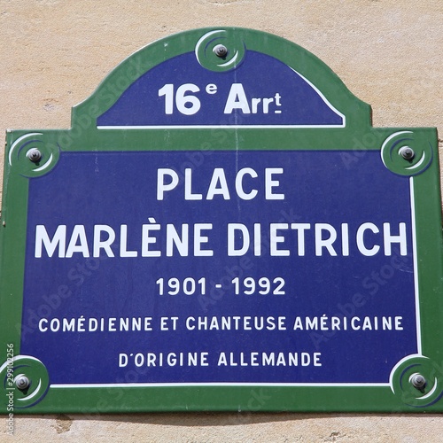 Paris - Marlene Dietrich square