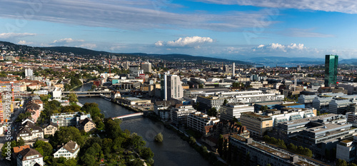 Zürich mit Limmat von Höngg