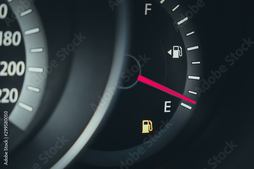 Fuel gauge with warning indicating low fuel tank