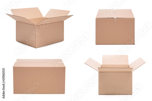 Pudełka kartonowe w różnym położeniu na białym tle