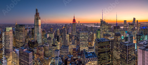 Miasto Nowy Jork Manhattan budynków linii horyzontu zmierzchu wieczór