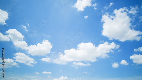 clear blue sky background,clouds with background.