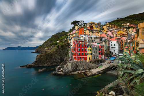 Zachód słońca w Rio Maggiore, Cinque Terre, Liguria, La Spezia, Włochy