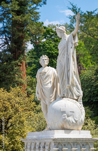 BELAGGIO, ITALY - MAY 10, 2015: The statue of Dante and Beatrice in gardens of Villa Melzi by Giovanni Battista Comolli (February 1775 – 1831).