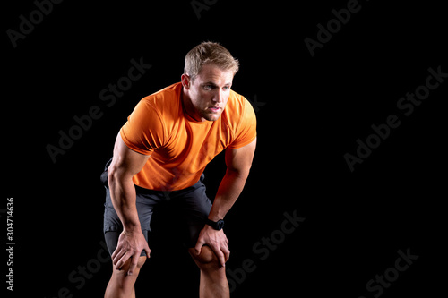 Lekkoatletycznego mężczyzna po treningu