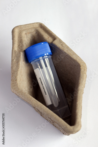 faecal sample kit for disease assessment and diagnosis