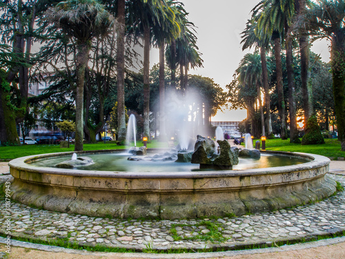 Fountain at the palm tree park (Parque de las Palmeras)