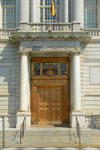 Hartford City Hall on 550 Main Street was built in 1915 with Beaux-Arts style in downtown Hartford, Connecticut, USA.