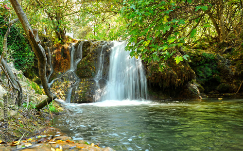 Cascadas del Hueznar en el Parque Natural Sierra Norte, cerca del pueblo de San Nicolás del Puerto, provincia de Sevilla, España