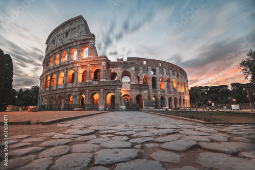 colosseum in rome at sunrise