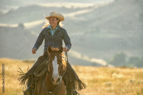 horseback riding in mountains