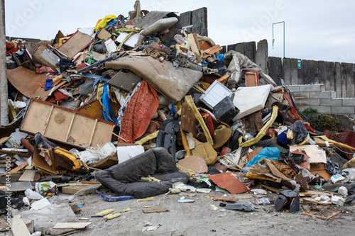 Punkt selektywnej zbiórki odpadów, recycling