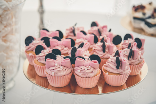 Różowe muffinki
