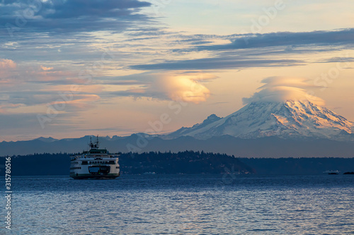 shoreline on bainbridge island with glow from the setting sun