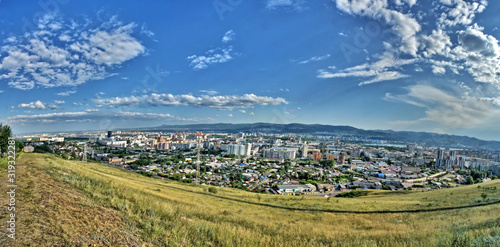 Panorama miasta Krasnojarsk w syberyjskiej części Rosji