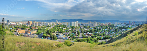 Panorama miasta Krasnojarsk w syberyjskiej części Rosji