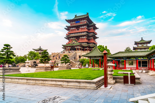 The ancient building next to the Lijiang River, Nanchang Tengwang Pavilion.