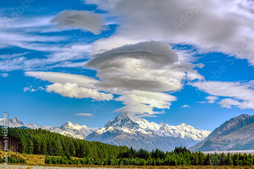 Exciting clouds above the mount cook at lake pukaki viewing point is a popular viewpoint on the South Island of New Zealand.