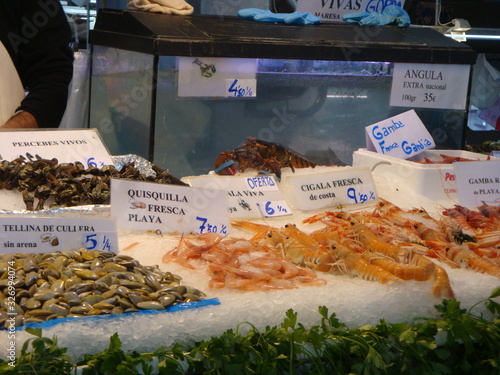 venta de mariscos en el mercado de España