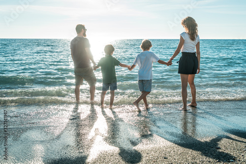 famiglia al mare